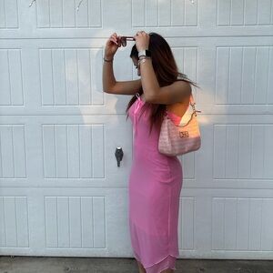 Pink Long dress, complements the body really well😊